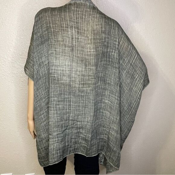 One Size Sleeveless Open Front Flowy Kimono Olive Green - Picture 7 of 10